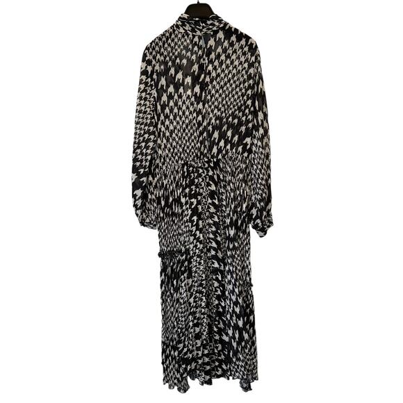 Topshop Black and White Houndstooth Tie Neck Semi Sheer Flowy Midi Dress Size 8 - Picture 3 of 13